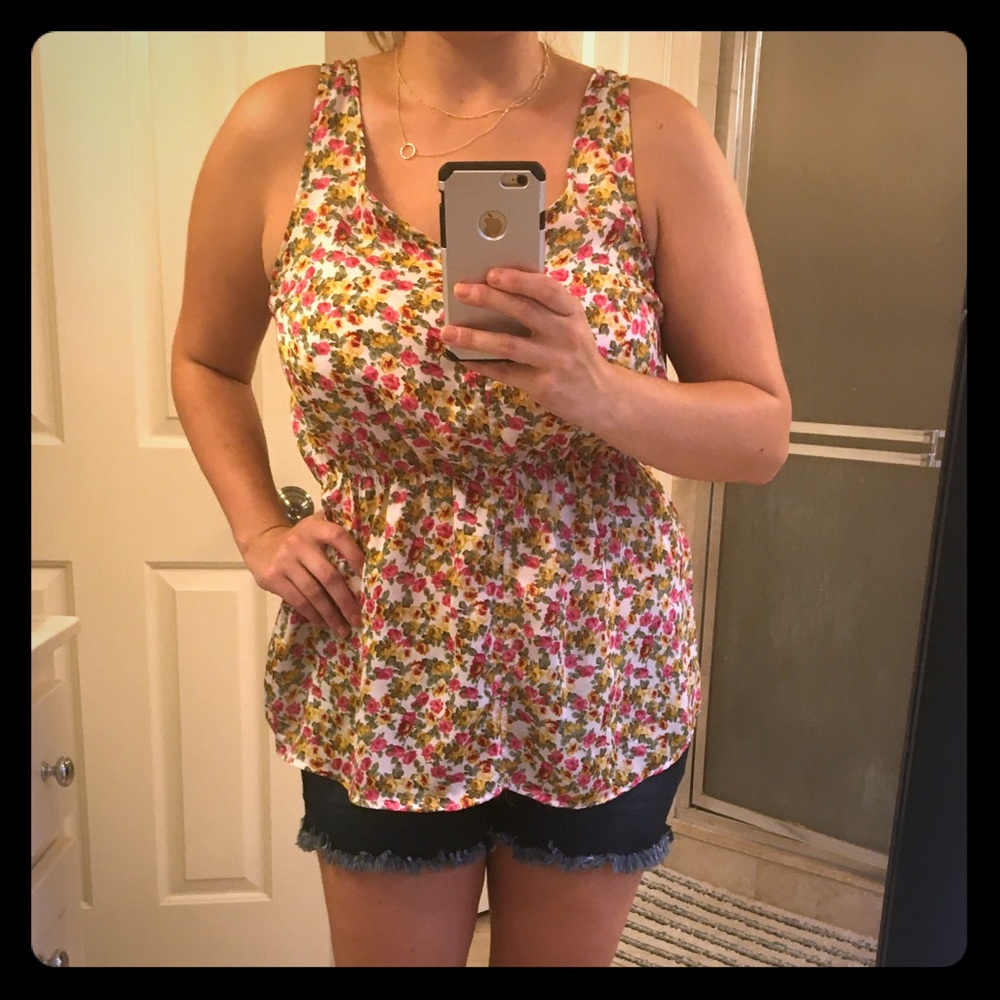 Forever 21 Ditsy Floral Tank